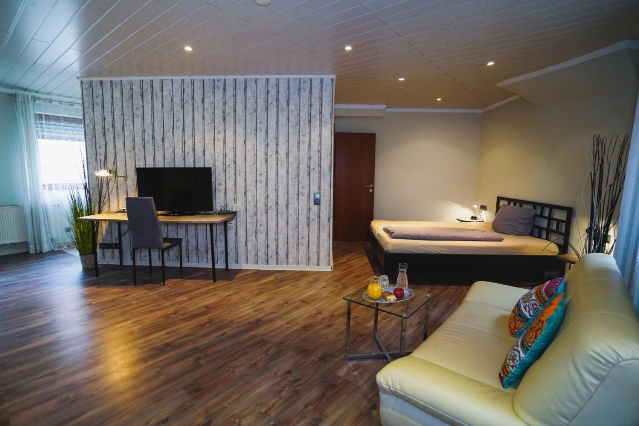 Gaestehaus Praesenzhof Bensheim Ngoại thất bức ảnh