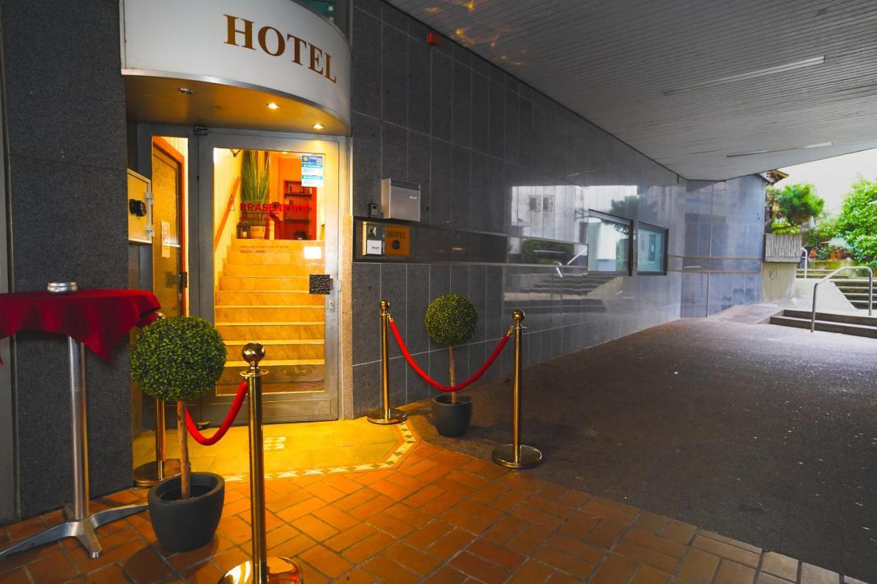 Gaestehaus Praesenzhof Bensheim Ngoại thất bức ảnh